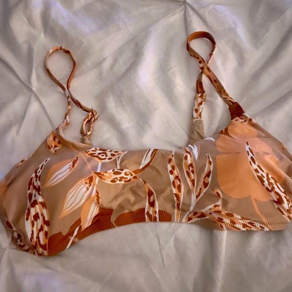 Aerie bikini top, size L - Picture 2 of 4